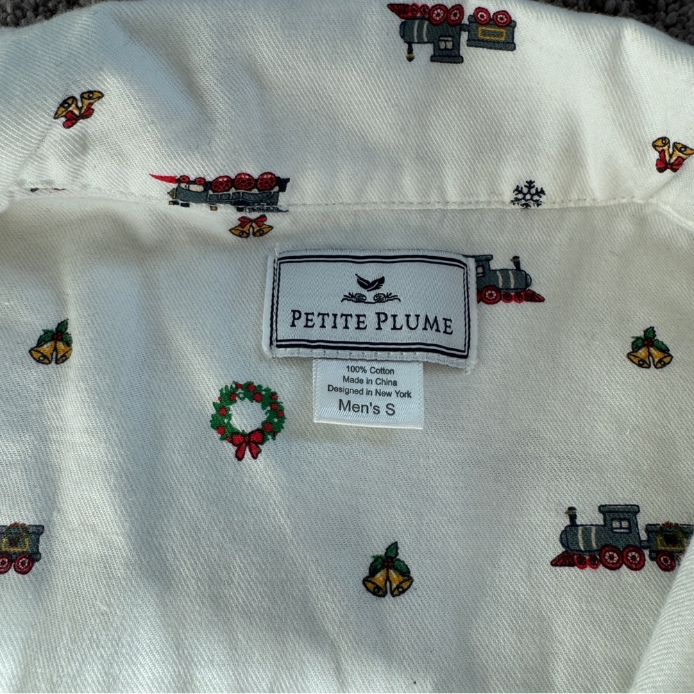 Petite Plume Mens White Pajamas - Picture 3 of 7